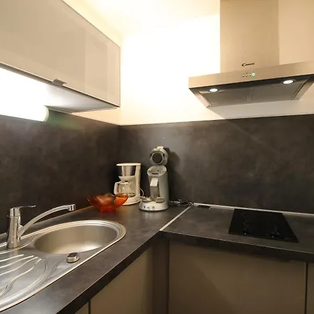 T2 Agreable Avec Parking, Proche Centre - Fr-1-608-215 Apartment